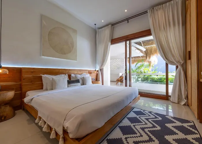 Turan Casa Auri Villa Seminyak